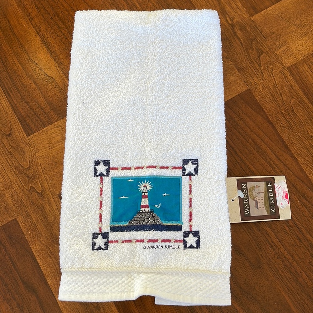 VINTAGE BEAUTIFUL WARREN KIMBLE LIGHTHOUSE HAND/KITCHEN TOWEL BY AVANTI